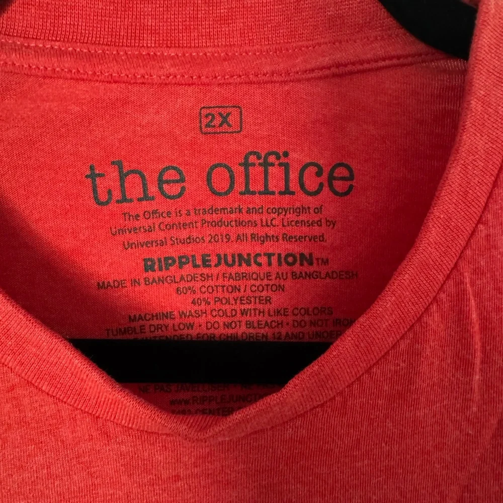 The Office - Greetings From Dunder Mifflin Paper Company Holiday T-shirt - Picture 3 of 4